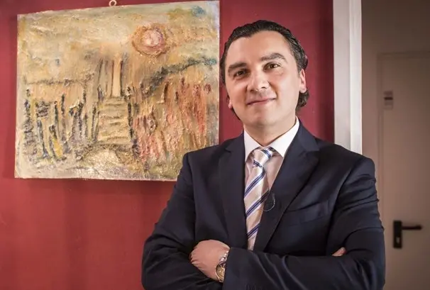 Enzo Nasillo Critico d'Arte Enzo nasillo Critico d'Arte